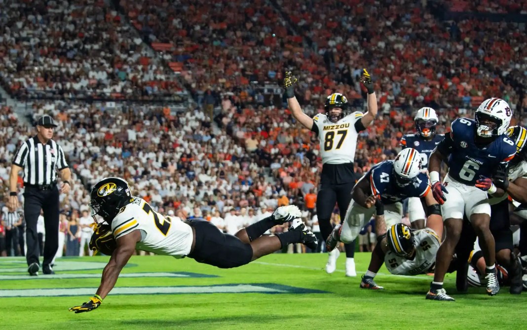 Mizzou Proves Its Toughness, Outlasts Auburn in SEC Showdown Mizzou Proves Its Toughness, Outlasts Auburn in SEC Showdown