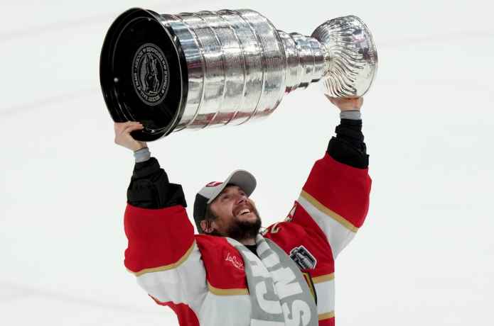APTOPIX Stanley Cup Oilers Panthers Hockey